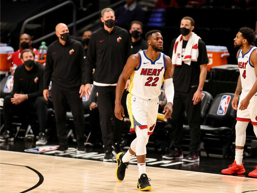 科尔赛后坦露无助情绪，勇士赛季如何逆转颓势？